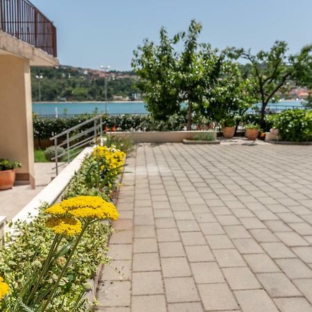 Apartments Flora Τρογκίρ Εξωτερικό φωτογραφία