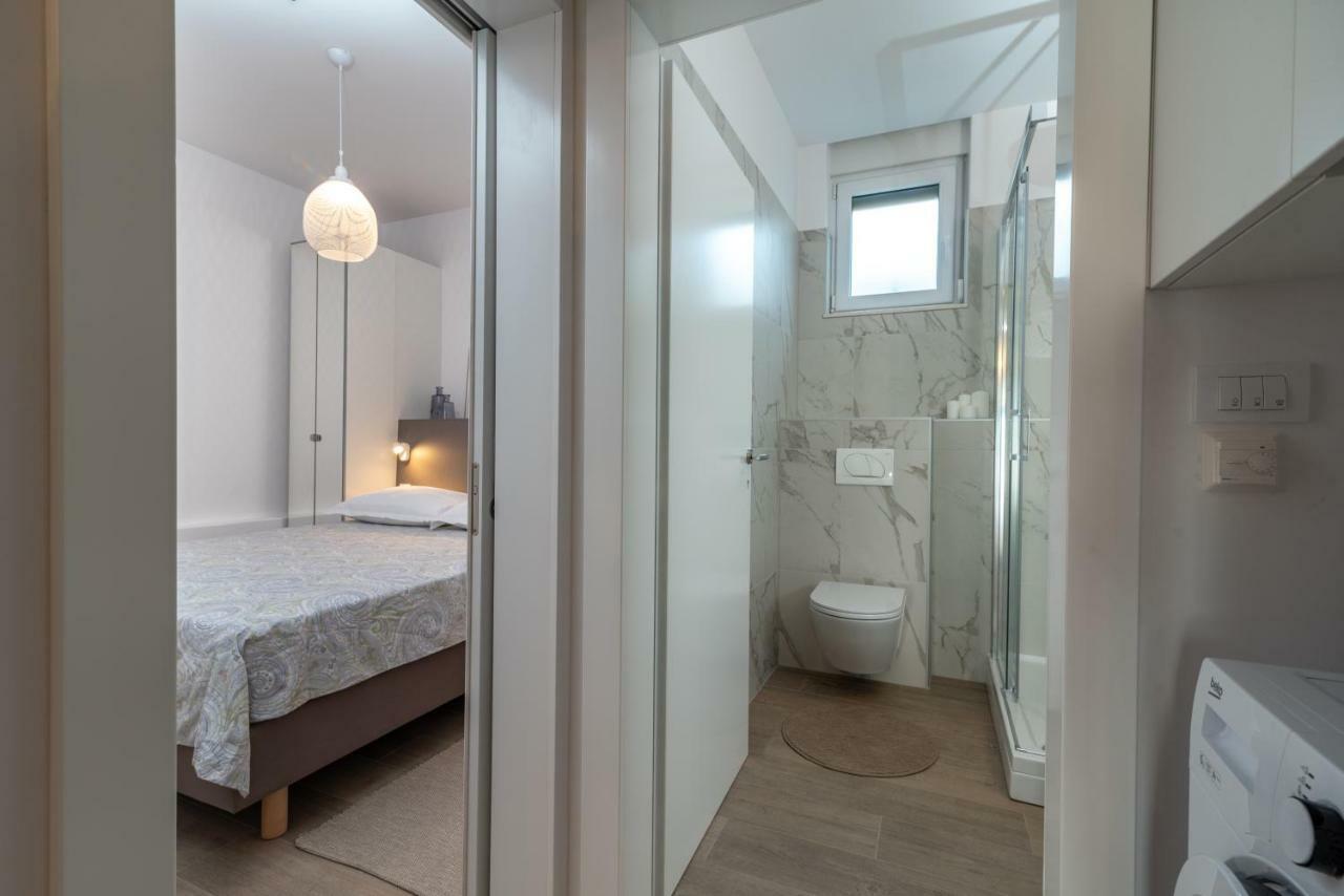 Apartments Flora Τρογκίρ Εξωτερικό φωτογραφία