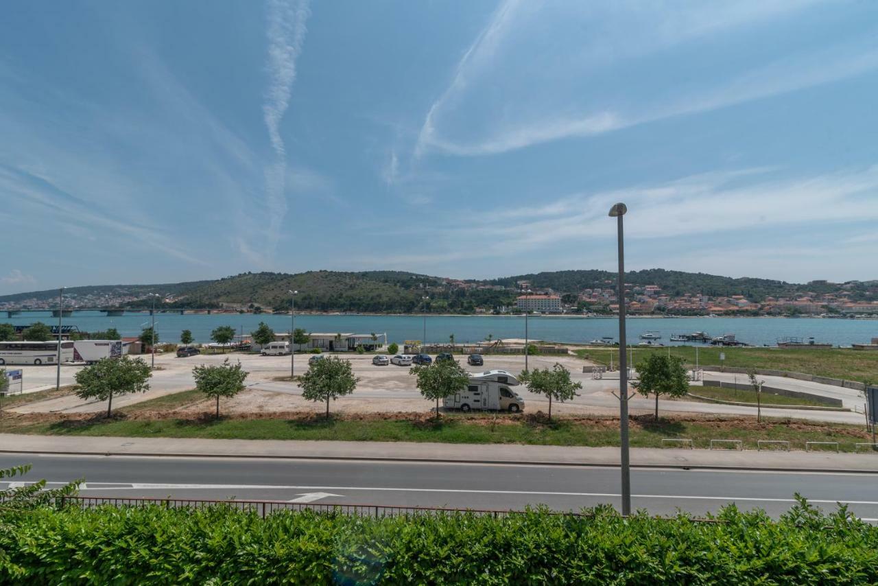 Apartments Flora Τρογκίρ Εξωτερικό φωτογραφία