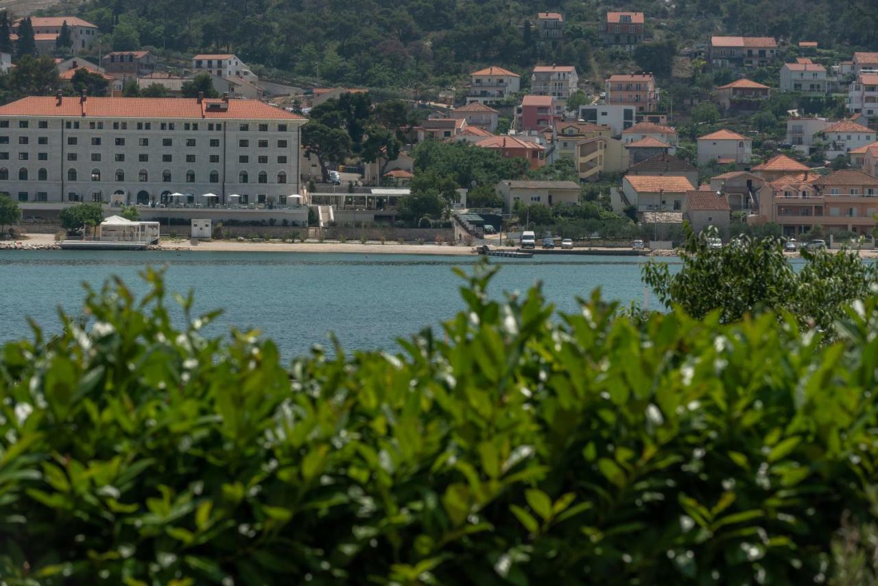 Apartments Flora Τρογκίρ Εξωτερικό φωτογραφία
