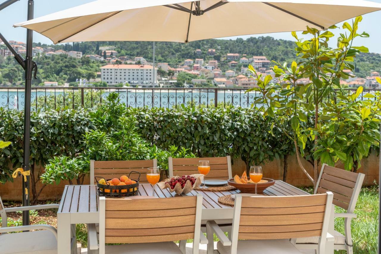 Apartments Flora Τρογκίρ Εξωτερικό φωτογραφία