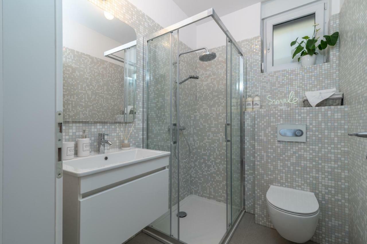 Apartments Flora Τρογκίρ Εξωτερικό φωτογραφία